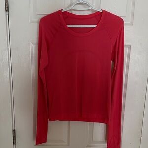 Lululemon Women's Pink swiftly tech waist length top